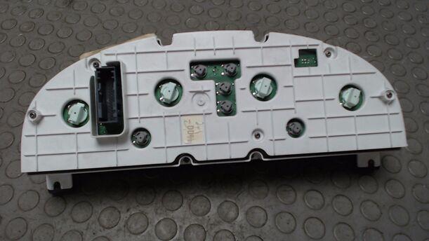 Foto: TACHOEINHEIT / KOMBIINSTRUMENT eines Ford Mondeo 3.0 Turnier V6 255 592/Z24