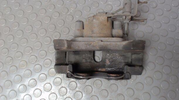 Foto: BREMSSATTEL VORN LINKS eines Audi A4 Avant 2.5 TDI quattro TS