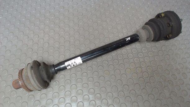 Foto: ANTRIEBSWELLE HINTEN LINKS ( QUATTRO ) eines Audi A4 Avant 2.5 TDI quattro TS