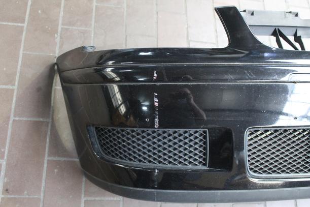 Foto: STOSSFÄNGER/ STOßSTANGE VORN eines VW Polo