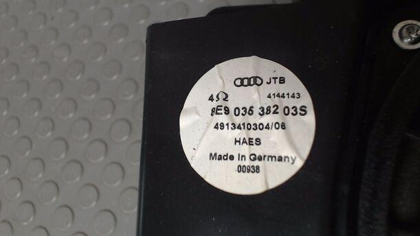 Foto: SUBWOOFER/ AUDOVERSTÄRKER eines Audi A4 Avant 2.5 TDI quattro TS