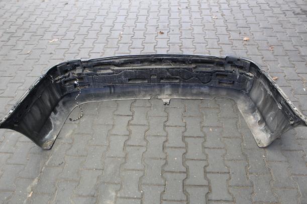 Foto: STOSSFÄNGER/ STOßSTANGE HINTEN ( 4 TÜRER ) eines Peugeot 607 HDI 135 TS