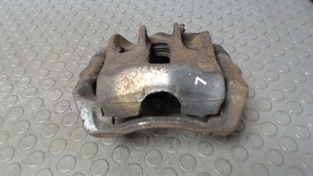 Foto: BREMSSATTEL VORN LINKS eines Peugeot 607 HDI 135 TS
