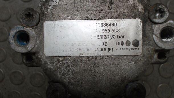 Foto: PUMPE SERVOLENKUNG/ SERVOPUMPE eines Peugeot 607 HDI 135 TS