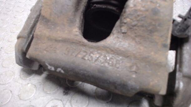 Foto: BREMSSATTEL 57/25/288 VORN  RECHTS eines Mercedes-Benz C 250 TD TS