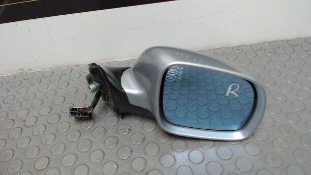 Foto: AUSSENSPIEGEL ELEKTRISCH VERSTELLBAR RECHTS eines Audi A4 1.8
