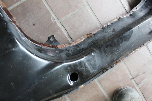 Foto: ACHSE VORN / HILFSRAHM / AGGREGATENTRÄGER eines Audi A4 1.8 GL