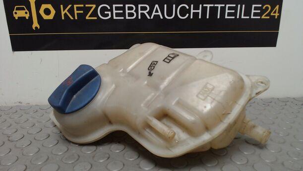 Foto: AUSGLEICHSBEHÄLTER eines Audi A4 1.8