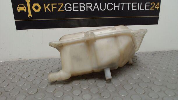 Foto: AUSGLEICHSBEHÄLTER eines Audi A4 1.8