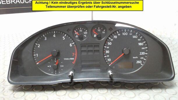 Foto: TACHOEINHEIT / KOMBIINSTRUMENT eines Audi A4 1.8 GL