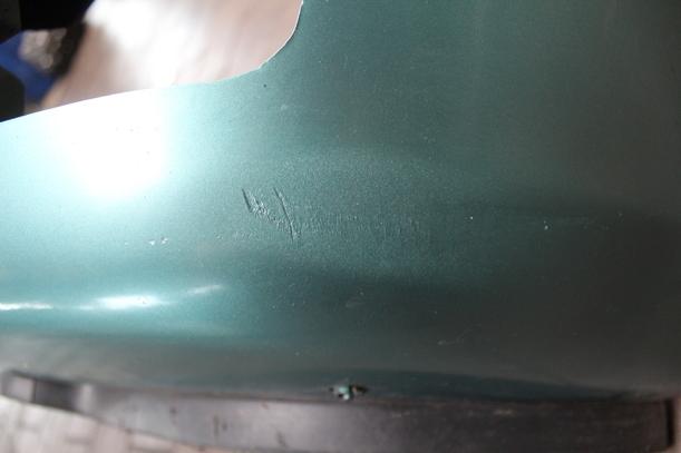 Foto: STOSSFÄNGER/ STOßSTANGE VORN ( MOD 95 ) eines Opel Astra 255 592/Z24