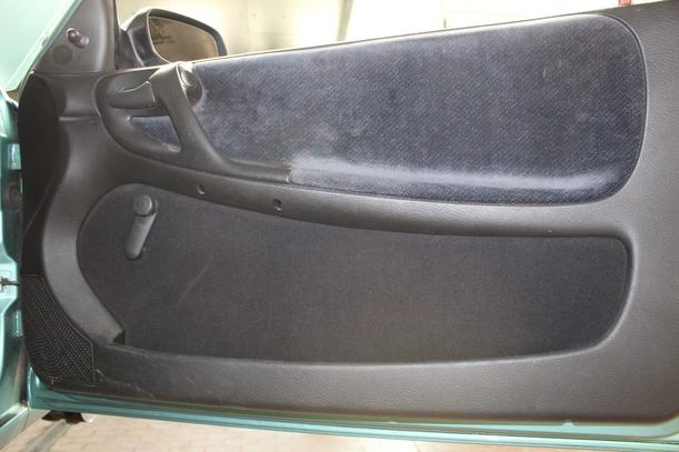Foto: TÜR RECHTS ( 3 TÜRER ) eines Opel Astra 255 592/Z24