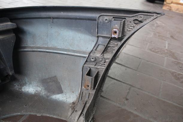 Foto: STOSSFÄNGER/ STOßSTANGE HINTEN eines Opel Astra 255 592/Z24
