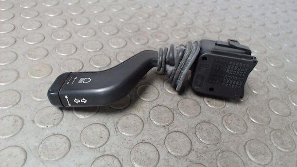 Foto: BLINKSCHALTER/ KOMBISCHALTER eines Opel Astra 255 592/Z24