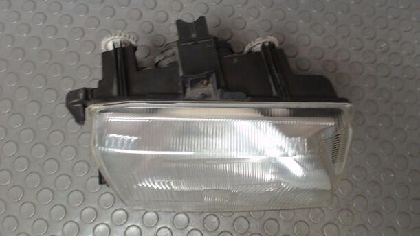 Foto: SCHEINWERFER RECHTS eines Seat Cordoba Vario 1.6i