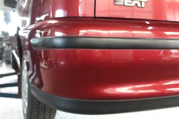 Foto: STOSSFÄNGER/ STOßSTANGE HINTEN ( VARIO ) eines Seat Cordoba Vario 1.6i