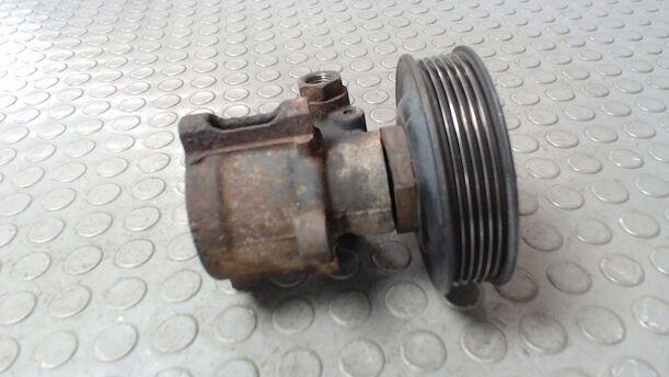 Foto: PUMPE SERVOLENKUNG/ SERVOPUMPE eines Seat Cordoba Vario 1.6i