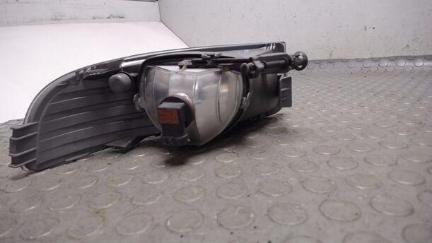 Foto: NEBELSCHEINWERFER LINKS eines Skoda Superb 2.0 TDI PD 255 592/Z24
