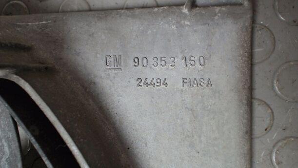 Foto: ELEKTROLÜFTER eines Opel Astra GL
