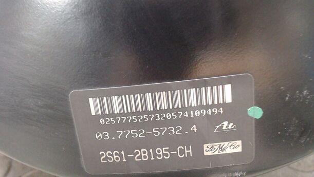 Foto: BRMSKRAFTERSTÄRKER eines Ford Fusion 1.4