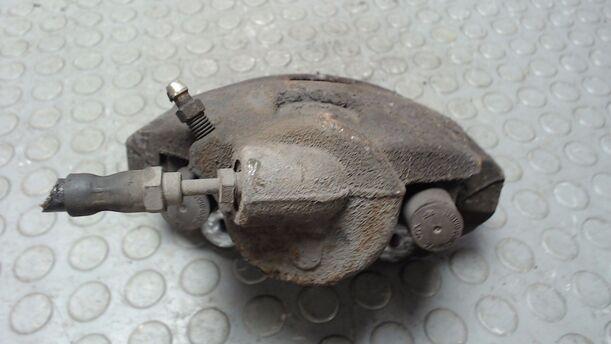 Foto: BREMSSATTEL VORN LINKS eines Ford Fusion 1.4