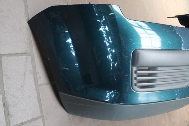 Foto: STOSSFÄNGER/ STOßSTANGE VORN ( VOR FACELIFT/ FÜR BASTLER ) eines Ford Focus Turnier 1.6 TDCi GLi
