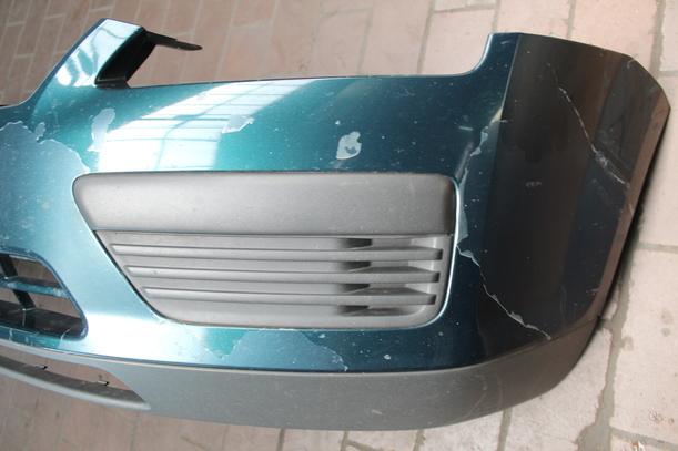 Foto: STOSSFÄNGER/ STOßSTANGE VORN ( VOR FACELIFT/ FÜR BASTLER ) eines Ford Focus Turnier 1.6 TDCi GLi