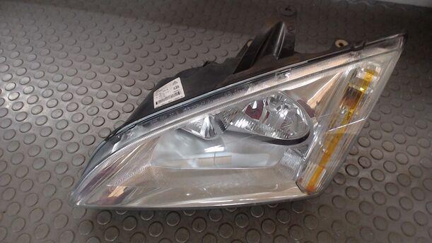 Foto: SCHEINWERFER LINKS ( VOR FACELIFT ) eines Ford Focus Turnier 1.6 TDCi Touring