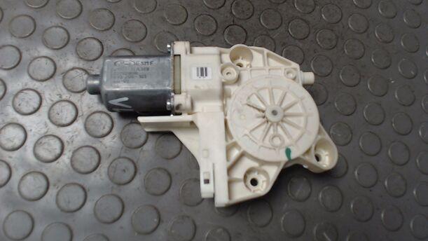 Foto: FENSTERHEBERMOTOR VORN LINKS eines Ford Focus Turnier 1.6 TDCi