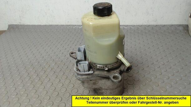 Foto: PUMPE SERVOLENKUNG/ SERVOPUMPE eines Ford Focus Turnier 1.6 TDCi Touring