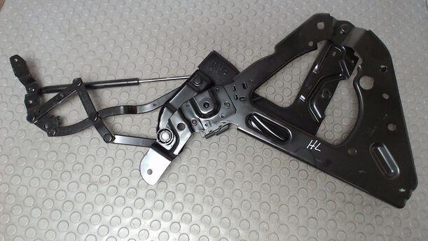 Foto: HECKDECKEL/ VERDECKSCHARNIER LINKS eines Renault Megane 2.0 Turbo Coupe-Cabriolet Ghia
