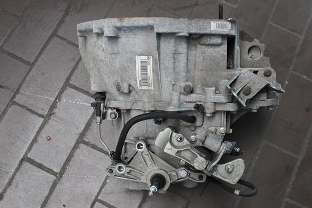 Foto: SCHALTGETRIEBE ND0000 ( UNGEPRÜFT ) eines Renault Megane 2.0 Turbo Coupe-Cabriolet CL