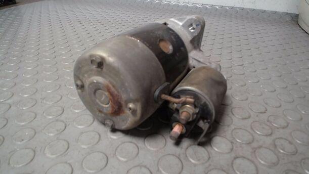 Foto: ANLASSER / STARTER eines Mitsubishi Space Runner Saphir