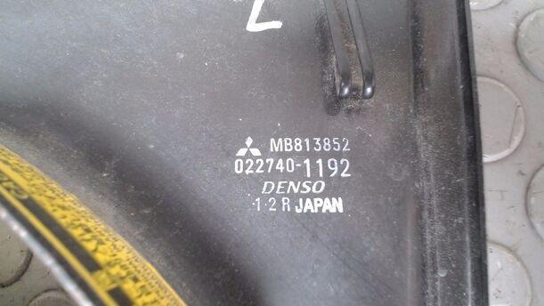 Foto: ELEKTROLÜFTER LINKS eines Mitsubishi Space Runner CLX