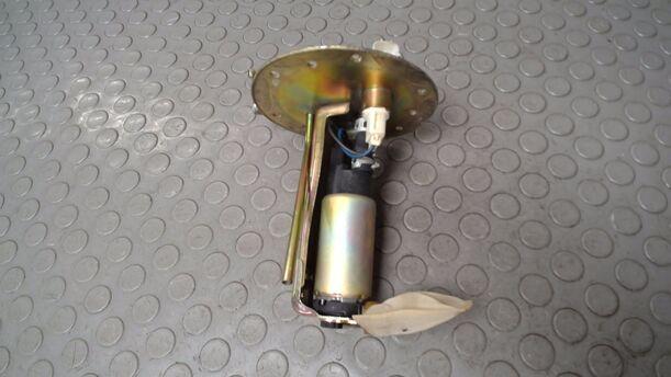 Foto: KRAFTSTOFFPUMPE eines Mitsubishi Space Runner GL