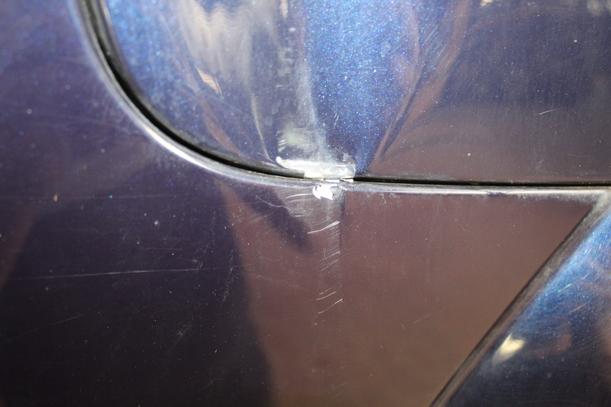 Foto: STOSSSTANGE / STOSSFÄNGER HINTEN eines Opel Signum 2.2 GTI