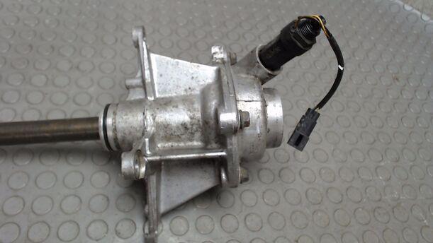 Foto: ANTRIEBSWELLE / ANTRIEBSWELLENFLANSCH VORN LINKS eines Ford Sierra Turnier 4x4 Touring