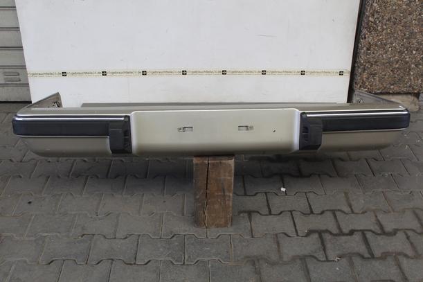 Foto: STOSSSTANGE / STOSSFÄNGER HINTEN eines Opel 2,2I