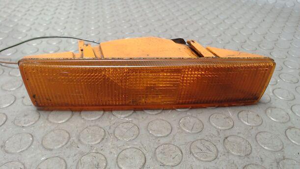 Foto: BLINKER VORN RECHTS ( '82 ) eines Ford Sierra CL