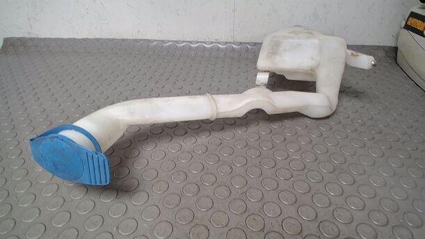 Foto: SCHEIBENWASCHBEHÄLTER eines VW Polo 1.4 Edition