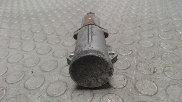 Foto: LEERLAUFREGELVENTIL eines Ford Sierra Turnier GL