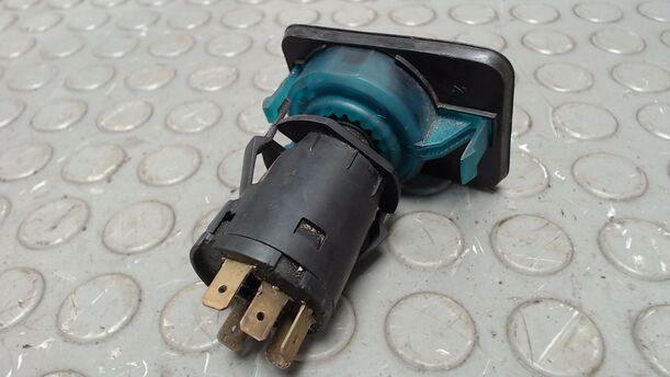 Foto: GEBLÄSESCHALTER eines Ford Sierra Turnier GL