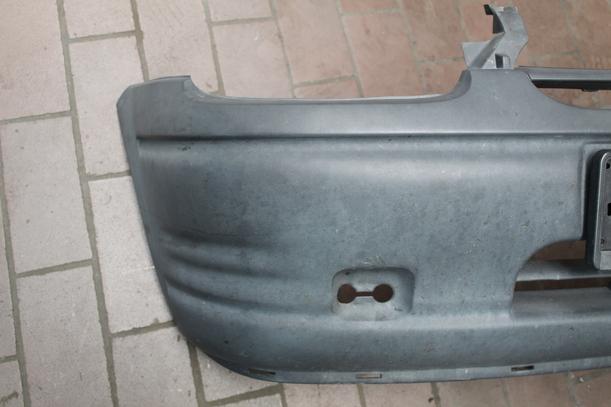 Foto: STOSSFÄNGER/ STOßSTANGE VORN eines Opel Corsa CL