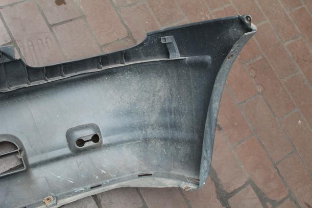 Foto: STOSSFÄNGER/ STOßSTANGE VORN eines Opel Corsa CL