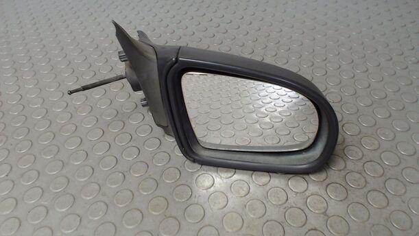 Foto: AUSSENSPIEGEL MECHANISCH VERSTELLBAR RECHTS eines Opel Corsa Saphir