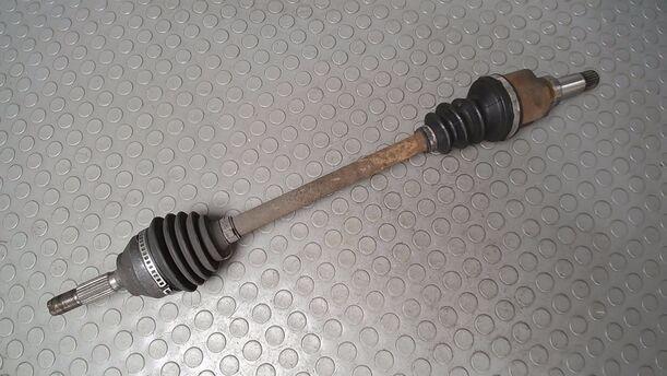 Foto: ANTRIEBSWELLE LINKS eines Citroen C2 1.1 GTI