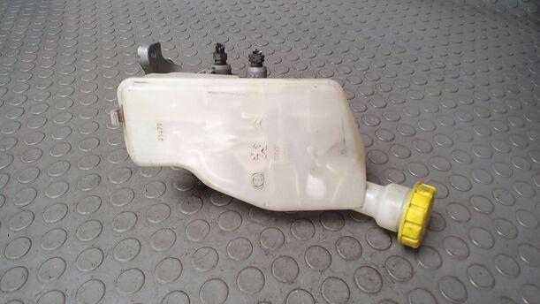 Foto: HAUPTBREMSZYLINDER eines Citroen C2 1.1 GTI