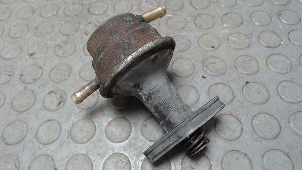 Foto: KRAFTSTOFFPUMPE MECHANISCH eines Ford Sierra Turnier GL