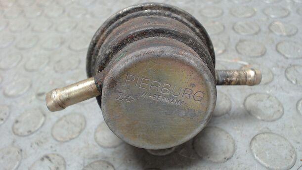 Foto: KRAFTSTOFFPUMPE MECHANISCH eines Ford Sierra Turnier GL