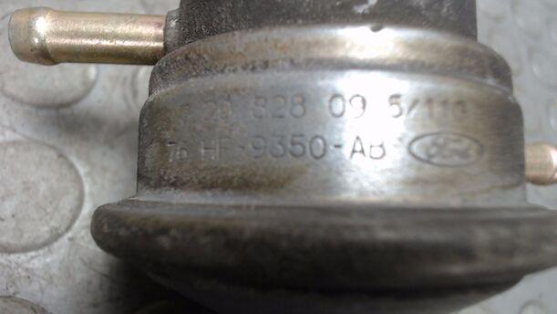 Foto: KRAFTSTOFFPUMPE MECHANISCH eines Ford Sierra Turnier GL